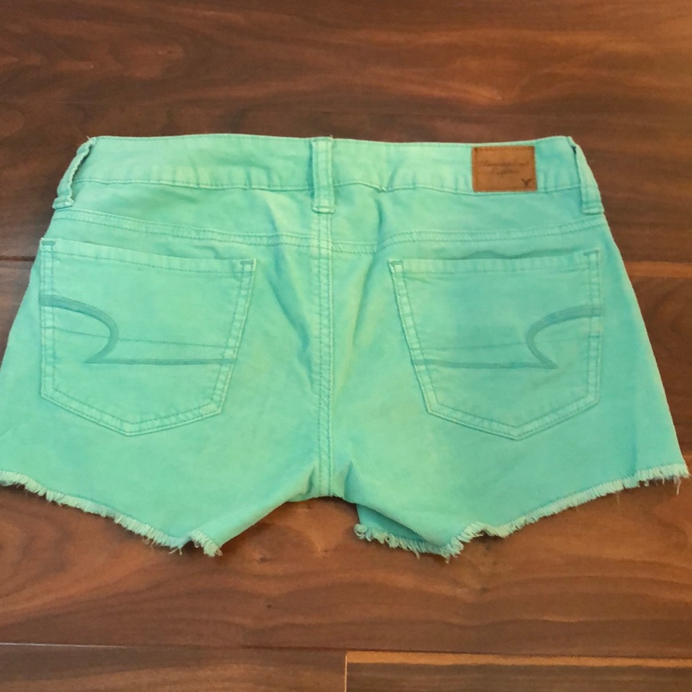 Shorts - Picture 2 of 3